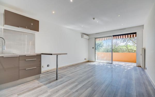 Appartement à vendre    2 pièces • 37 m2 Nice