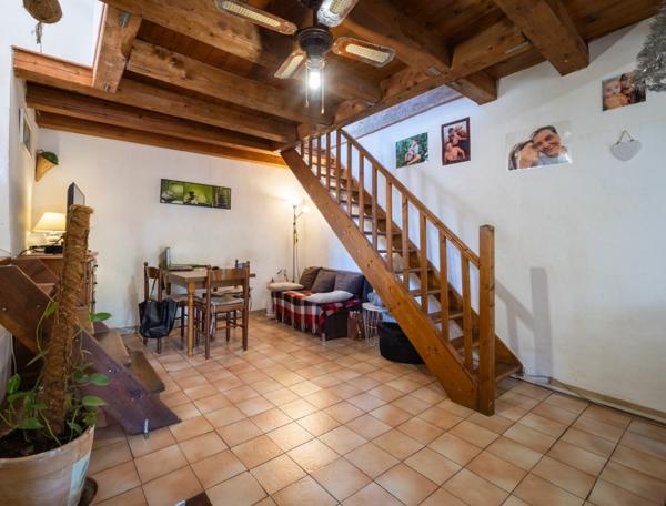 Maison à vendre    4 pièces • 65 m2 Sigonce