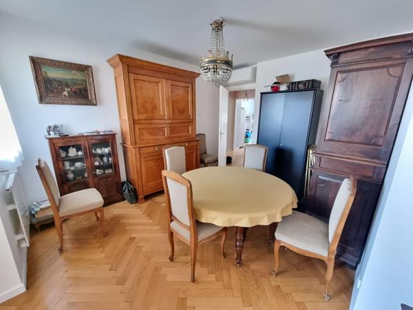 Appartement Villeurbanne, parc tête d'or, 4 pièces 110 m2, balcon et garage possible