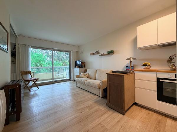 APPARTEMENT T1 BIS RÉNOVÉ ? LA BAULE LES PINS ? À 200 MÈTRES DE LA PLAGE ? GRAND BALCON ? ASCENSEUR ? PARKING