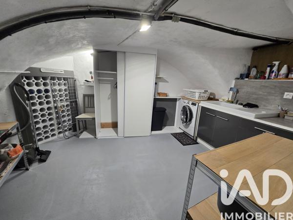 Maison à vendre 6 pièces 120 m² Saint-Julien-les-Rosiers