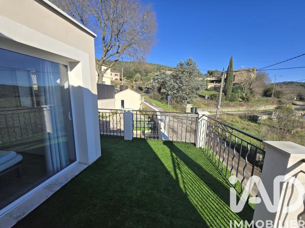 Maison à vendre 6 pièces 120 m² Saint-Julien-les-Rosiers