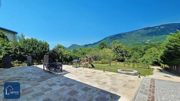 Maison Individuelle 185 m² Rénové Proche Gare et Commerce Parcelle 2 020m²