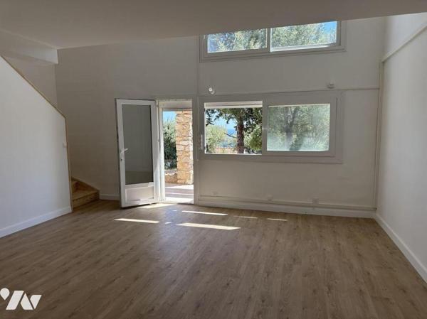 A VENDRE - TOULON (VAR) 83000 - QUARTIER FARON - MAISON MITOYENNE T4 DE 81.85 M2 + GARAGE - APP...