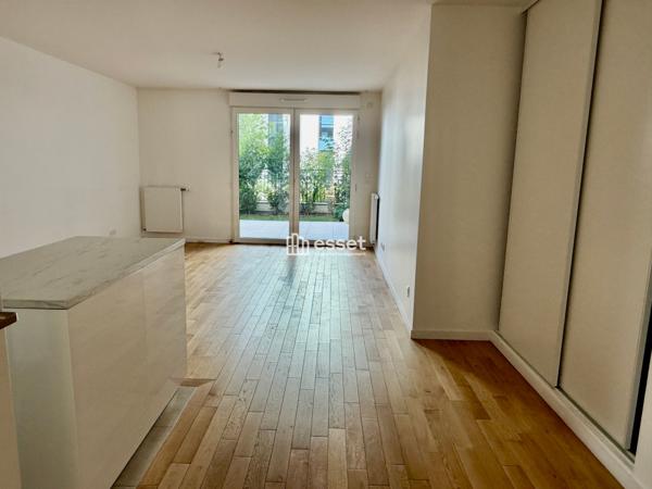 Location Appartement 3 pièces 76 m² - Saint-cloud 92210