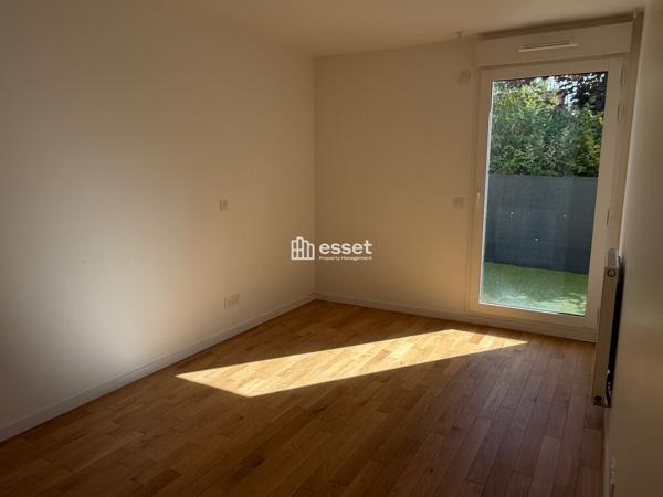 Location Appartement 3 pièces 76 m² - Saint-cloud 92210
