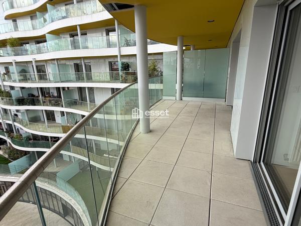Location Appartement 4 pièces 86.2 m² - Suresnes 92150