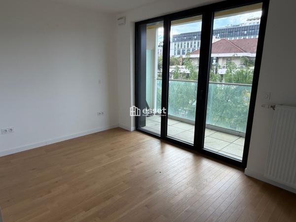Location Appartement 4 pièces 86.2 m² - Suresnes 92150