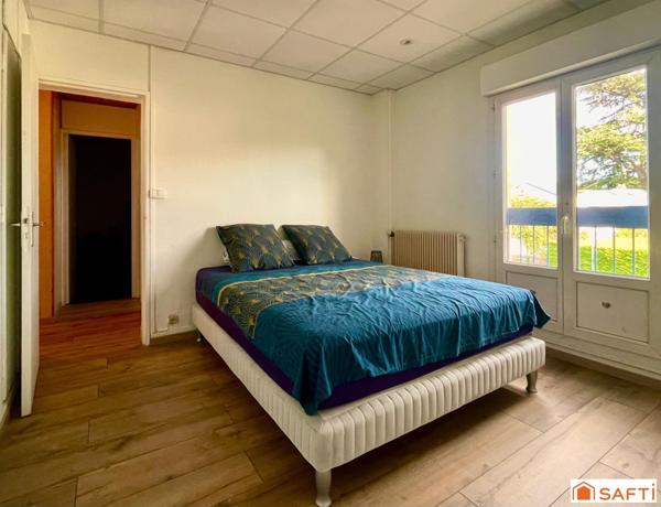 105 m2 habitables rénové.3 chambres.petit terrain