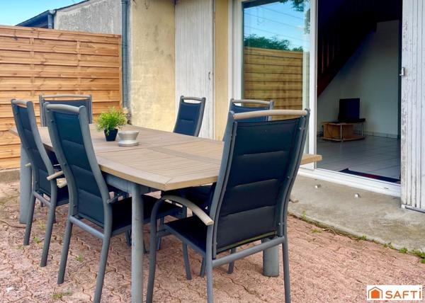 105 m2 habitables rénové.3 chambres.petit terrain