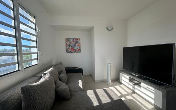 Appartement à vendre    4 pièces • 129 m2 Saint-François
