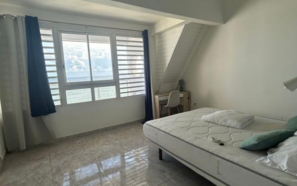 Appartement à vendre    4 pièces • 129 m2 Saint-François