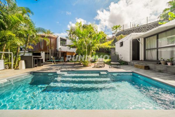 Découvrez votre havre de paix : Une magnifique maison individuelle de 220 m² avec jardin et piscine