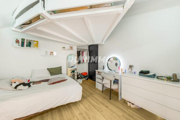 Découvrez votre havre de paix : Une magnifique maison individuelle de 220 m² avec jardin et piscine