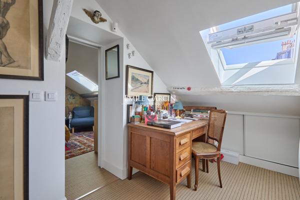 A vendre - appartement duplex - 122 m²  - dernier étage - Paris 75011 - Village Faidherbe