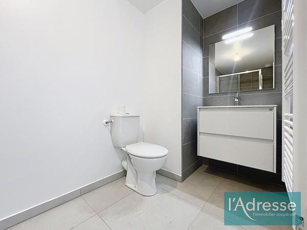 Appartement neuf 2 pièces neuf avec terrasse et place de parking