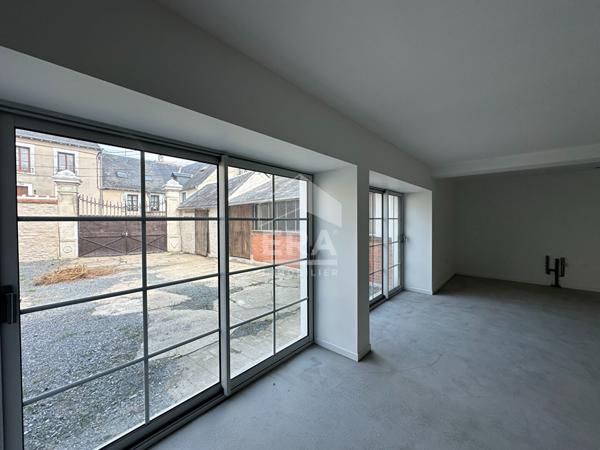 CHATEAUROUX - Maison 145 m² H - dépendances - cour -