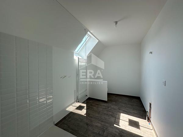 CHATEAUROUX - Maison 145 m² H - dépendances - cour -