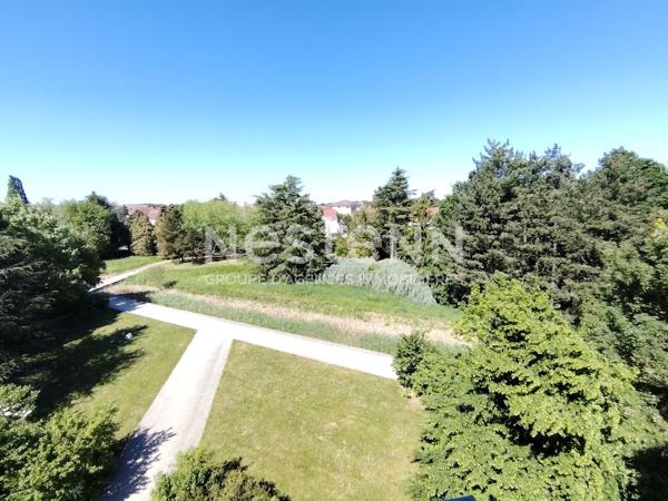 A VENDRE GUYANCOURT La Mare Jarry, superbe 5 pièces duplex118 m² (145m² utiles) en roof top avec grande terrasse et ascenseur
