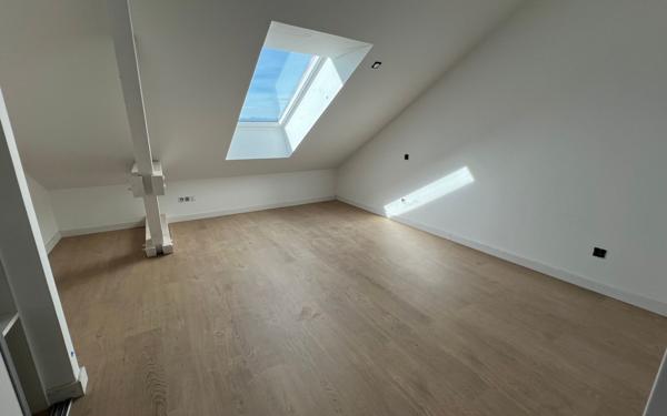 Appartement à vendre    3 pièces • 92,33 m2 Bizanos