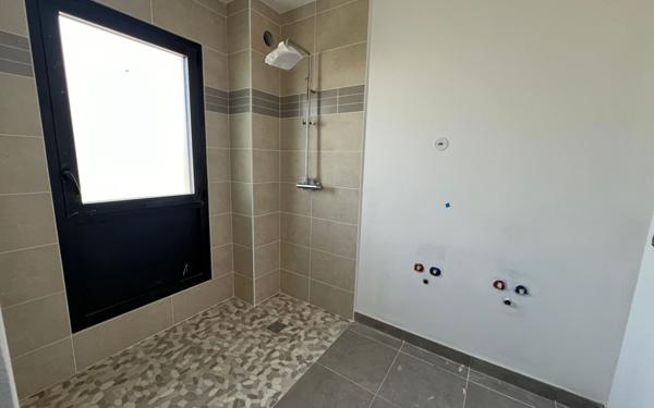 Appartement à vendre    3 pièces • 92,33 m2 Bizanos