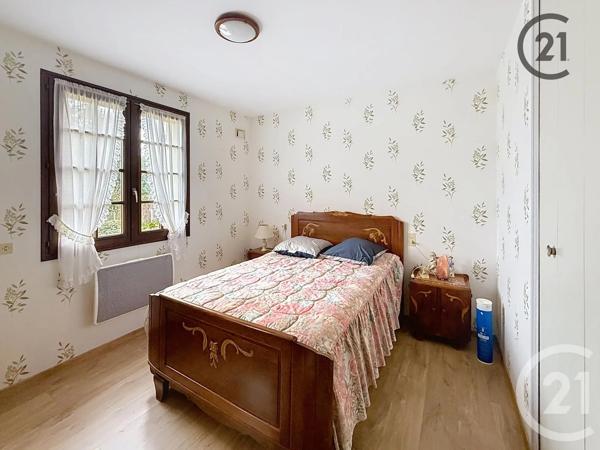 Maison à vendre  6 pièces - 144,68 m 2   CHABLIS  - 89