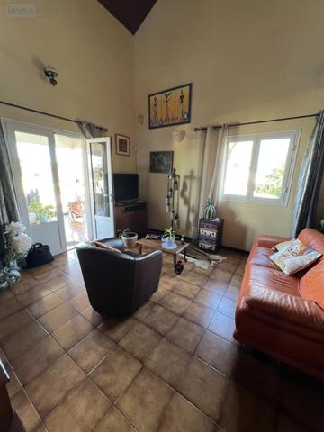 Maison à vendre à Saint-Pierre à la Réunion (97410), ref : 97411-327