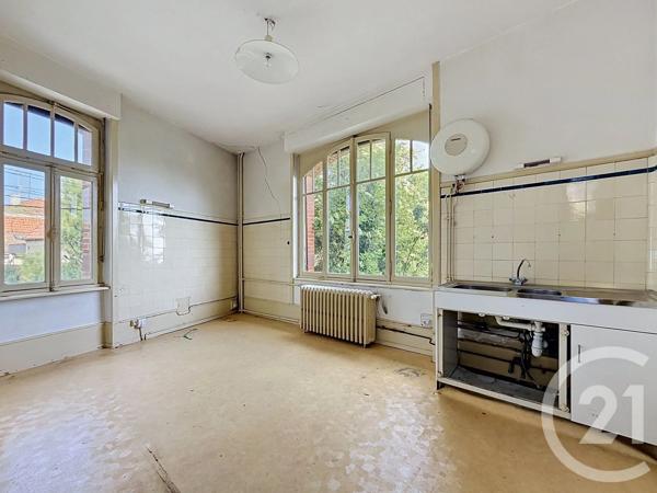 Appartement F4 à vendre  4 pièces - 98,97 m 2   MONTBELIARD  - 25