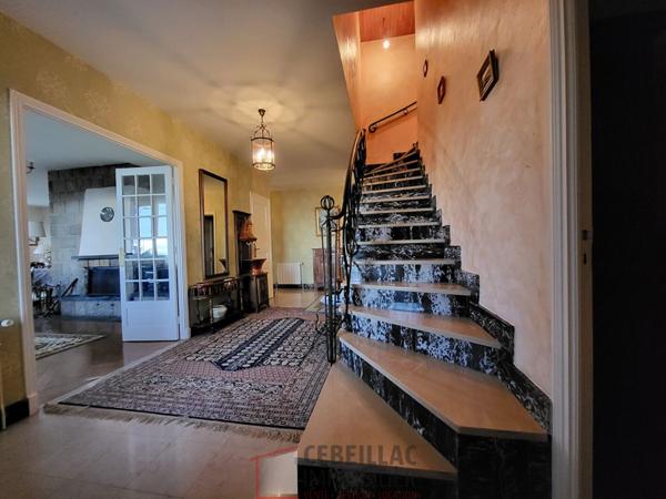 Maison 9 pièce(s) 7 chambre(s) 222 m²