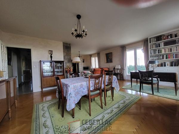 Maison 9 pièce(s) 7 chambre(s) 222 m²