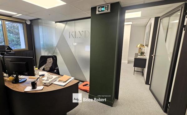 Bureaux à louer Lyon 3ème immeuble rénové proximité transports et Part Dieu