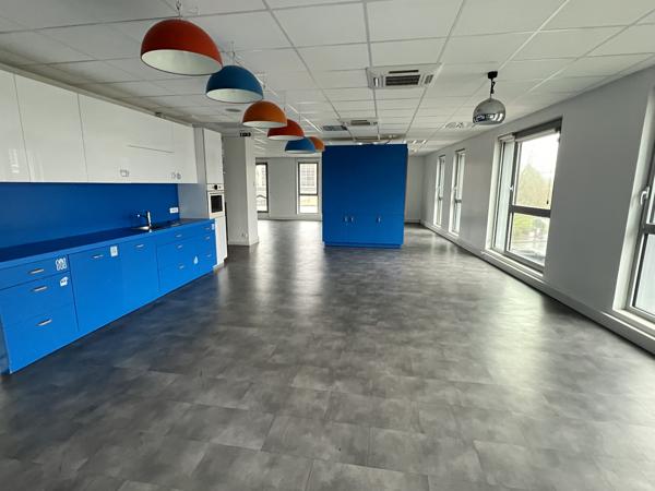 Bureaux à louer à Nantes proche transports et centre commercial Beaulieu