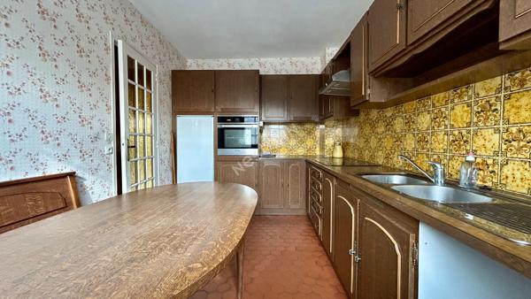 Maison Mordelles / Commerces / Garage / Jardin