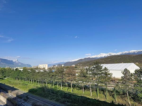 T4 DE 73 M² AVEC BALCON – PONT-DE-CLAIX
