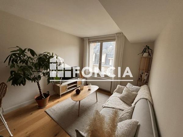 Location Appartement 2 pièces 37.65 m² - 10 RUE DE JERUSALEM Tours 37000