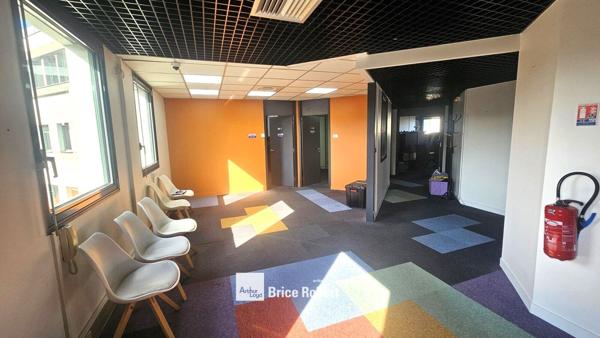 Bureaux à louer Lyon 9 avec parkings sous sol et excellente accessibilité