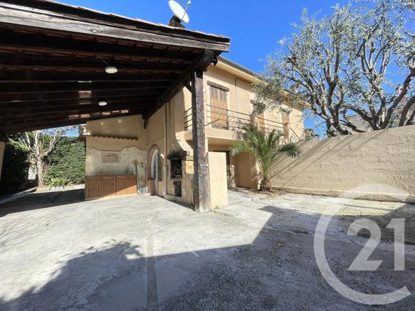 Maison à vendre  8 pièces - 159,23 m2 ST LAURENT DU VAR - 06