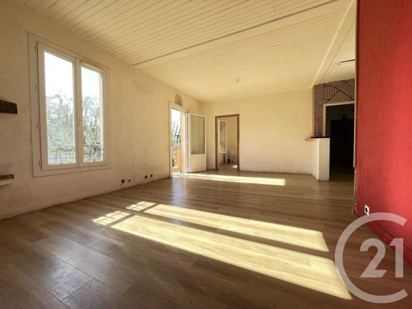Maison à vendre  8 pièces - 159,23 m2 ST LAURENT DU VAR - 06