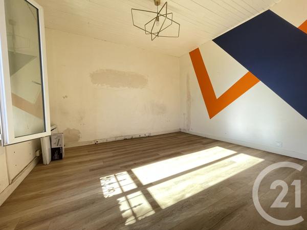 Maison à vendre  8 pièces - 159,23 m2 ST LAURENT DU VAR - 06