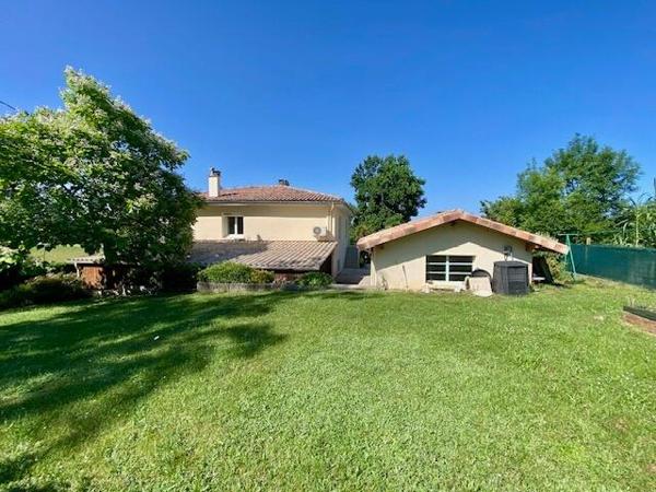 Pavie - Au cœur d'un parc clôturé, jolie maison 114m2, piscine + sous-sol complet