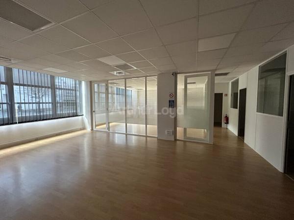 BUREAUX à LOUER de 1762 m²