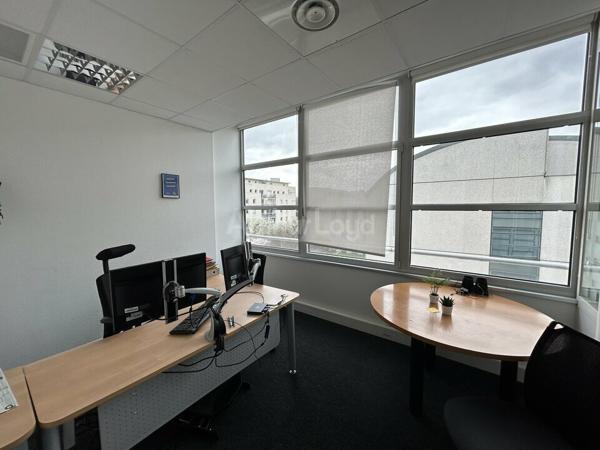 BUREAUX à LOUER de 1762 m²