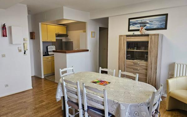 Appartement à vendre    4 pièces • 49 m2 Le Tréport