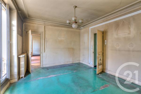 Appartement à vendre  5 pièces - 99,31 m2 PARIS - 75010