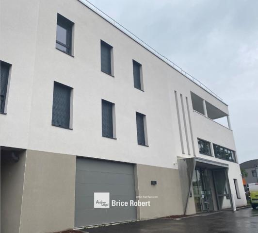 Bureaux à louer à Dardilly avec parking et stockage au sein de Stratton I
