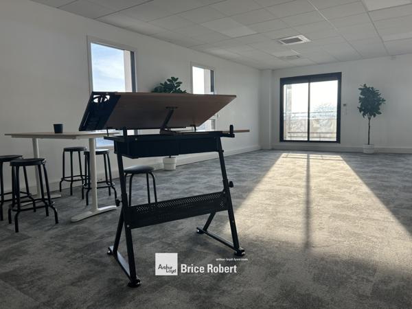 Bureaux à louer à Dardilly avec parking et stockage au sein de Stratton I