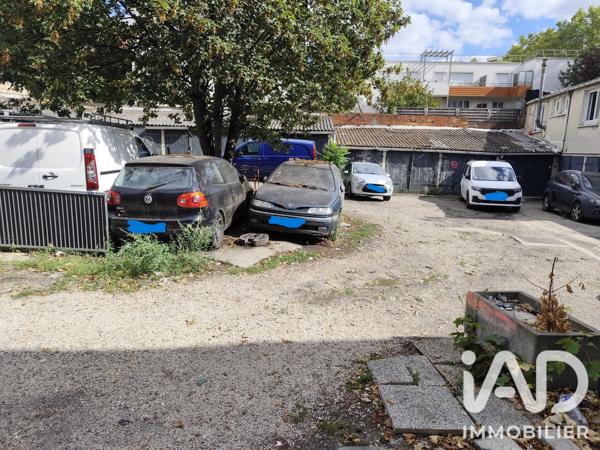 Parking à vendre 412 m² Saint-Denis