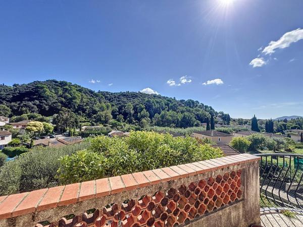 La Roquette sur Siagne - Maison à rénover -