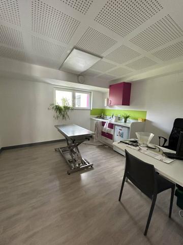 BUREAUX à LOUER de 448.35 m²