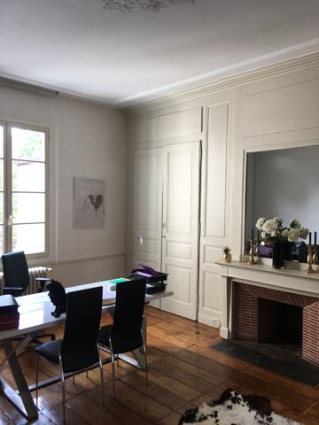 Bureaux avec cheminée et moulures - Limoges centre - A VENDRE